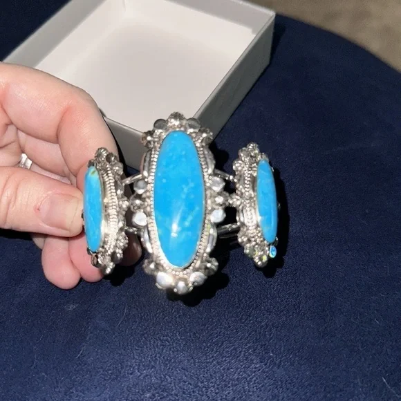 Cuff bracelet by Raymond Yazzie RARE FIND!!! - Picture 9 of 11